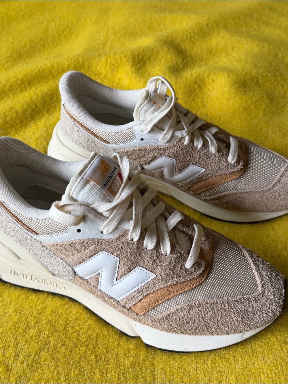New Balance Beige and cream suede 997  8.5M 10W